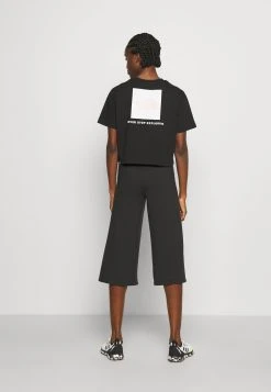 Remise En Ligne The North Face SIMPLE DOME TEE - T-shirt imprimé vêtements fitness female 4 Remise En Ligne The North Face SIMPLE DOME TEE - T-shirt imprimé vêtements fitness female -THE NORTH FACE Shop 07b8d2970d1b422190479653ae02ff9d