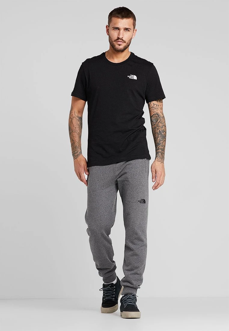 0ac311689eab49daabc1c2f57ebfbba1.jpg The North Face SIMPLE DOME TEE - T-shirt basique Qualité garantie 100% vêtements randonnée urbaine homme -THE NORTH FACE Shop 0ac311689eab49daabc1c2f57ebfbba1