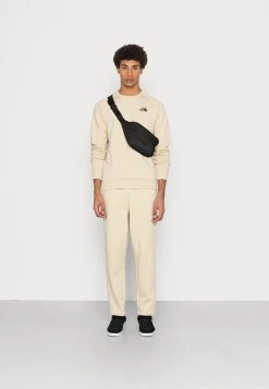 Promos The North Face RAGLAN REDBOX CREW NEW - Sweatshirt sweats & hoodies col rond male 17 Promos The North Face RAGLAN REDBOX CREW NEW - Sweatshirt sweats & hoodies col rond male -THE NORTH FACE Shop 0b9d192312bd4621909f46cb954e905f