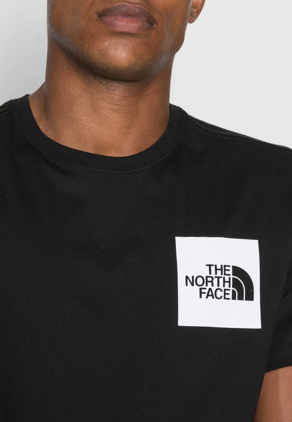 15d215fd99f34b8898e85fa4a403aa86.jpg The North Face FINE TEE - T-shirt imprimé Vendre t-shirts & polos col rond male -THE NORTH FACE Shop 15d215fd99f34b8898e85fa4a403aa86