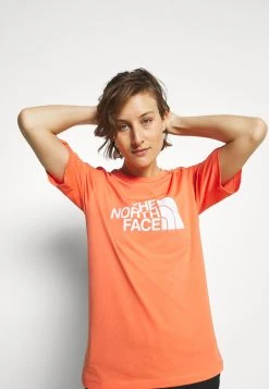 Prix d’Amis The North Face SUMMER BOYFRIEND TEE - T-shirt imprimé vêtements randonnée urbaine female -THE NORTH FACE Shop 1a983bb1703f4888bbd933fd1ba6983f