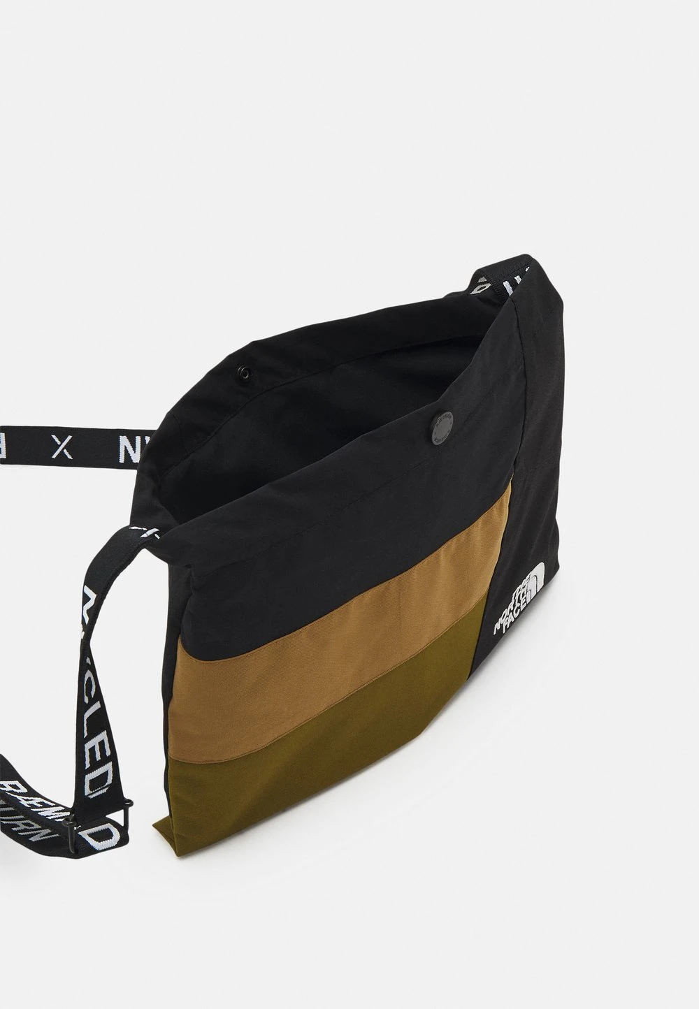 26142d57c47c426d955f7d5cbc1cae83.jpg The North Face Soldes En Ligne RAEBURN X RENEWED SLING UNISEX - Sac bandoulière sacs compartiment pour téléphone portable -THE NORTH FACE Shop 26142d57c47c426d955f7d5cbc1cae83