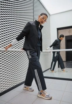 The North Face Remise En Ligne CITY STANDARD FULL ZIP - Veste légère vestes & blazers col montant female -THE NORTH FACE Shop 31a1feca61a6428c8875e04d72085505