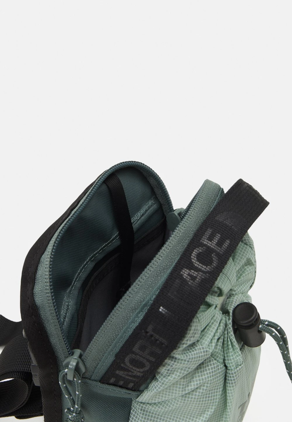 3434f7cd2aa6421f9701092af74307d2.jpg The North Face BOZER CROSS BODY UNISEX - Sac bandoulière 50% Off De Vente sacs compartiment pour téléphone portable -THE NORTH FACE Shop 3434f7cd2aa6421f9701092af74307d2