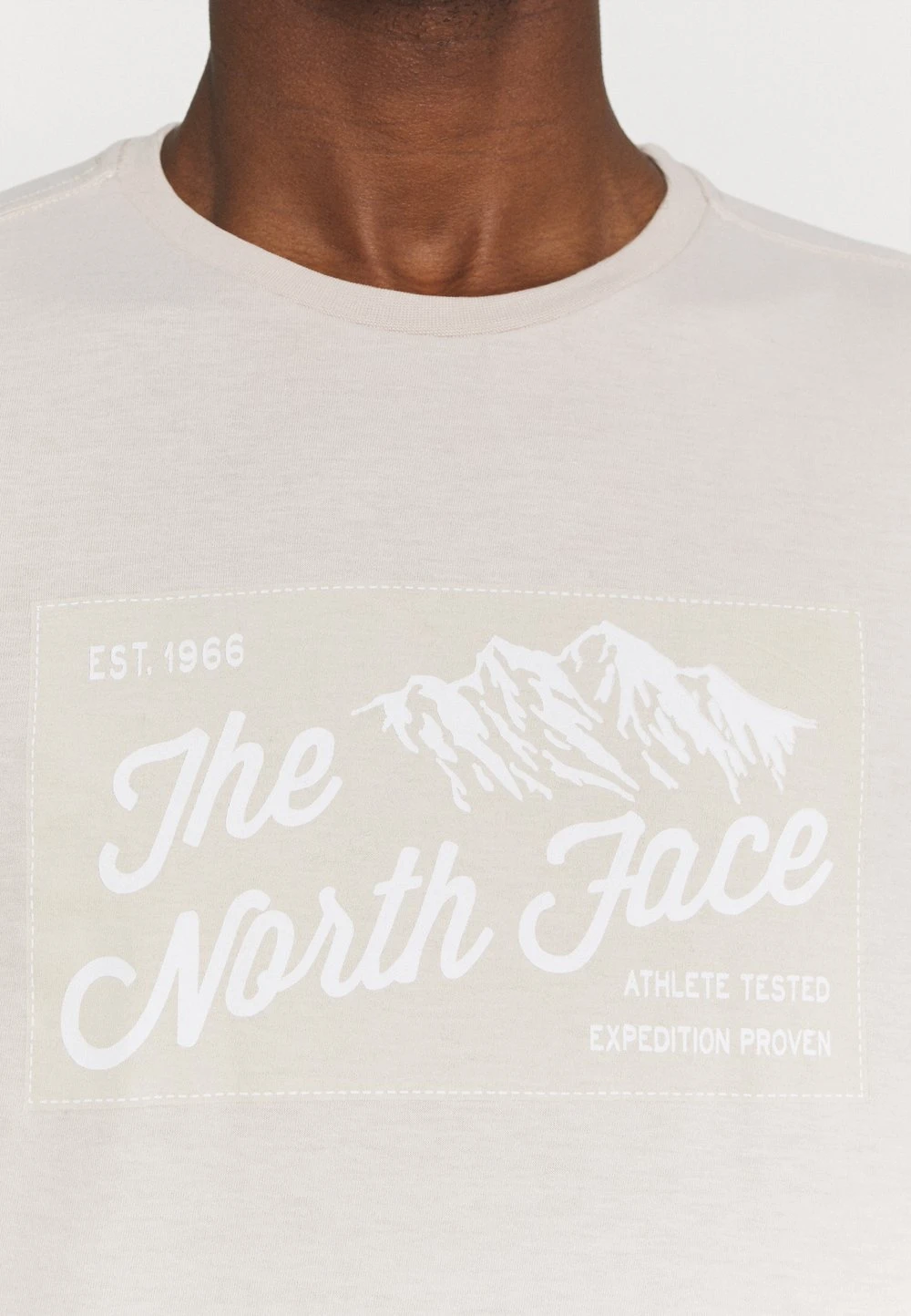 3d45624cf6a7410d84444748b7504108.jpg Prix Malin The North Face IMAGE IDEALS TEE - T-shirt imprimé vêtements randonnée male -THE NORTH FACE Shop 3d45624cf6a7410d84444748b7504108