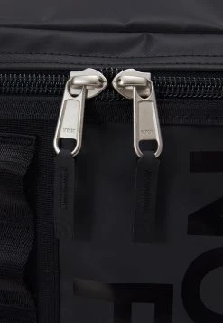 The North Face BASE CAMP FUSE BOX UNISEX - Sac à dos Se Vend Bas Prix sacs poche pour pc portable 15 pouces 7 The North Face BASE CAMP FUSE BOX UNISEX - Sac à dos Se Vend Bas Prix sacs poche pour pc portable 15 pouces -THE NORTH FACE Shop 3e90f41c0d974ff48e2761a37051e14c