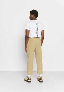 The North Face Vendre-Réclame TECH EASY PANT - Pantalons outdoor vêtements élastiquée homme -THE NORTH FACE Shop 415e7a0003214256bb8744e576bf610d