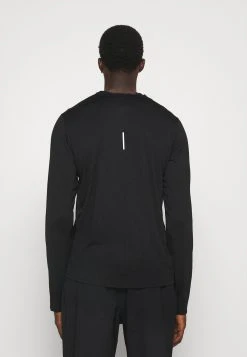 The North Face Prix Sympa TRUE RUN - T-shirt à manches longues vêtements col rond homme -THE NORTH FACE Shop 42d98eb07ae140aab169f2ce2286ffd2