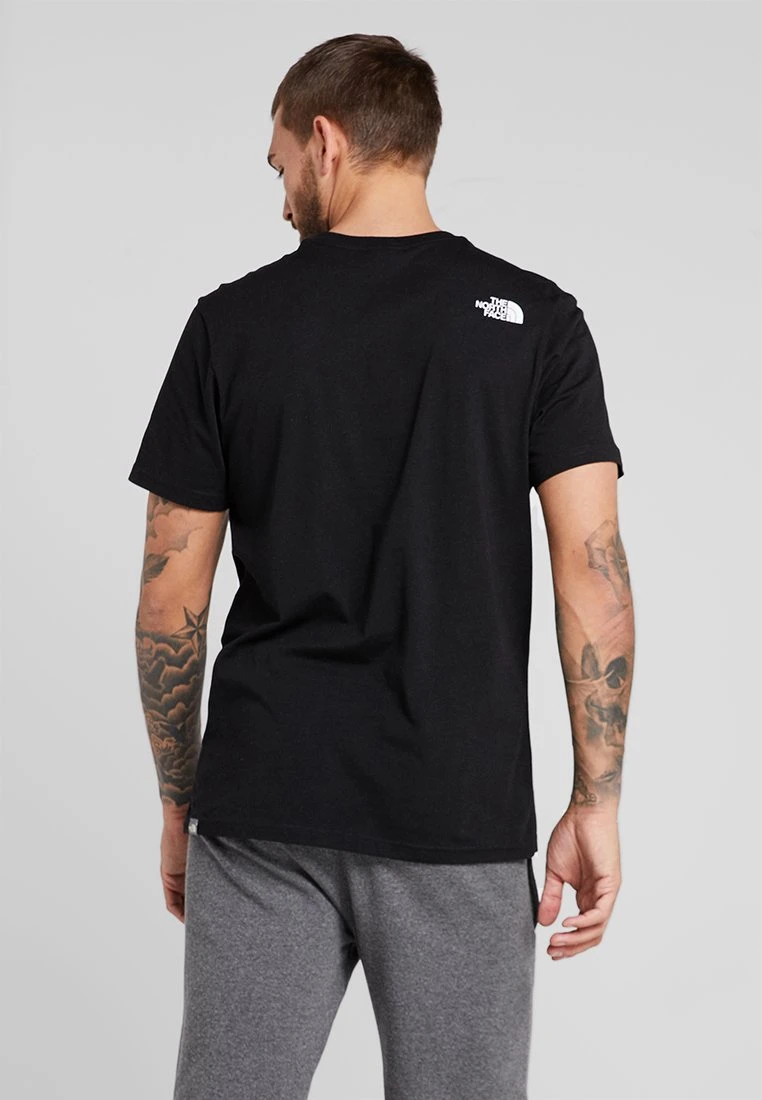 5699f44deb2247b587c7ff0faeaf0f55.jpg The North Face SIMPLE DOME TEE - T-shirt basique Qualité garantie 100% vêtements randonnée urbaine homme -THE NORTH FACE Shop 5699f44deb2247b587c7ff0faeaf0f55