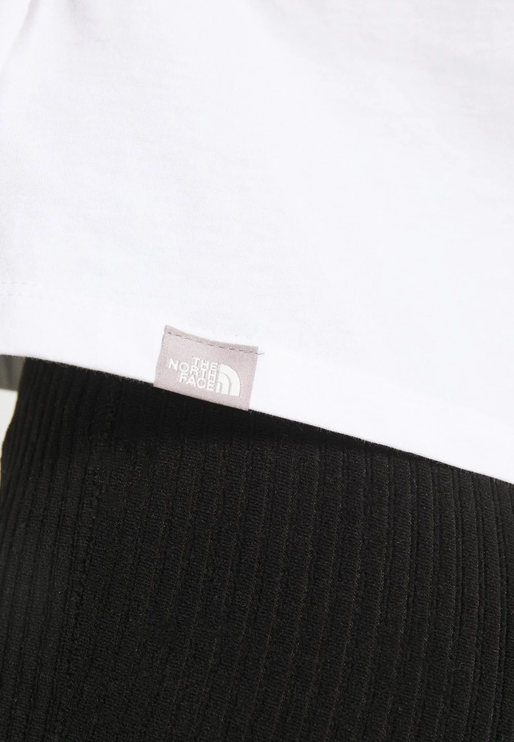 64d57b97b0194de89740932e2ff0f3f4.jpg Prix Sympa The North Face CROPPED FINE TEE - T-shirt imprimé t-shirts et tops col rond female -THE NORTH FACE Shop 64d57b97b0194de89740932e2ff0f3f4