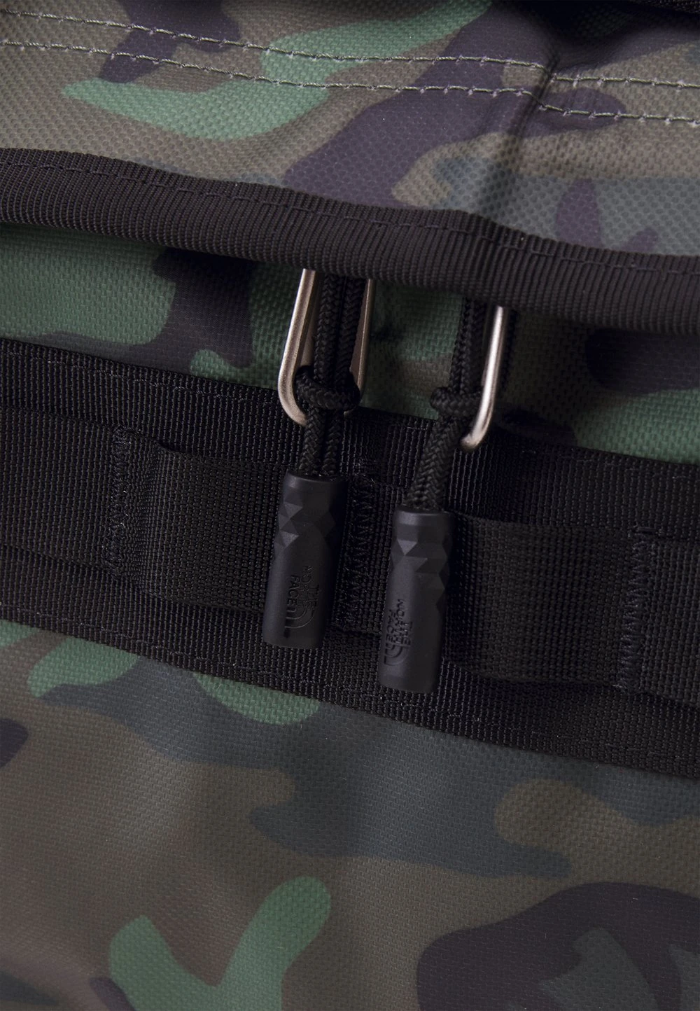 684c672a1b11485595a194b2870b43ab.jpg The North Face BASE CAMP DUFFEL M UNISEX - Sac de voyage En promotion sacs de voyage et valises sangle de compression -THE NORTH FACE Shop 684c672a1b11485595a194b2870b43ab