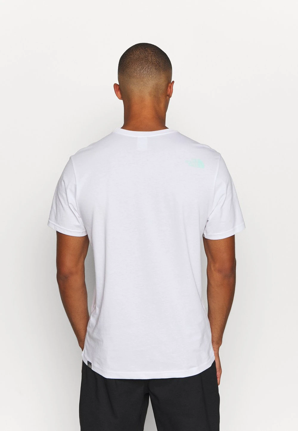 6fea20e9972945cebb15428cf80fc7ce.jpg The North Face Faible Prix EASY TEE - T-shirt imprimé vêtements randonnée urbaine homme -THE NORTH FACE Shop 6fea20e9972945cebb15428cf80fc7ce