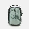 The North Face BOZER CROSS BODY UNISEX - Sac bandoulière 50% Off De Vente sacs compartiment pour téléphone portable 1 The North Face BOZER CROSS BODY UNISEX - Sac bandoulière 50% Off De Vente sacs compartiment pour téléphone portable -THE NORTH FACE Shop 81c421b12f164f55a432a08f20658f4a 2