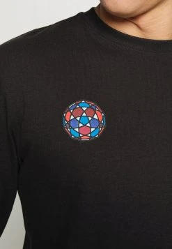 The North Face TEE - T-shirt à manches longues Qualité Fiable vêtements randonn&eacute;e male -THE NORTH FACE Shop 89ba0fb332b54c6f8e29d6a695020beb