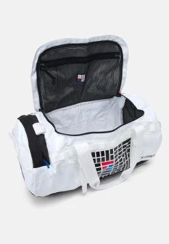 The North Face BASE CAMP DUFFEL IC - Sac de sport Prix Acceptable sacs et accessoires randonnée unisex 9 The North Face BASE CAMP DUFFEL IC - Sac de sport Prix Acceptable sacs et accessoires randonnée unisex -THE NORTH FACE Shop 8bb91c61a4024d03b1e063ff6df72adf