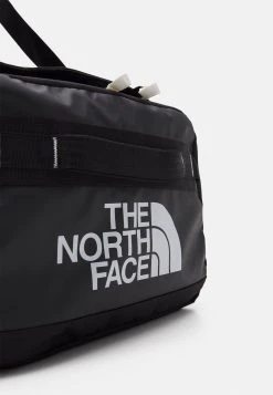 The North Face Réduction BASE CAMP VOYAGER DUFFEL UNISEX - Sac de voyage sacs de voyage et valises intérieur spacieux 6 The North Face Réduction BASE CAMP VOYAGER DUFFEL UNISEX - Sac de voyage sacs de voyage et valises intérieur spacieux -THE NORTH FACE Shop 8f27744c5cf142bcba77ab1c35d2a77c