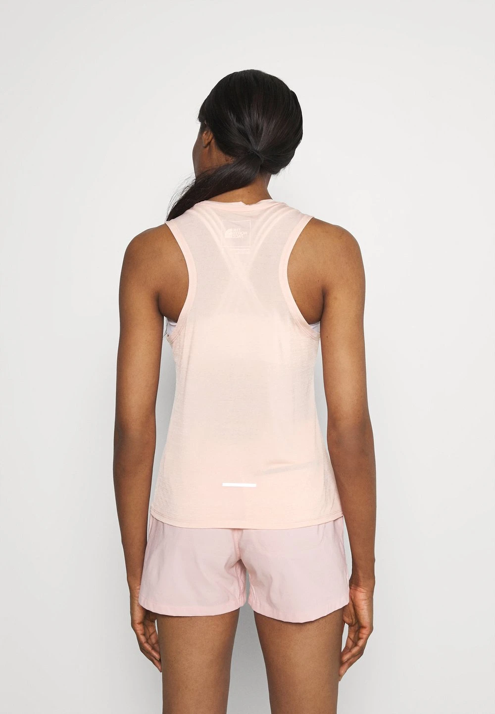 9053a504b9e446a0becfcc00cfb5ff3c.jpg The North Face Prix Acceptable UP WITH THE SUN TANK - Débardeur vêtements col rond femme -THE NORTH FACE Shop 9053a504b9e446a0becfcc00cfb5ff3c