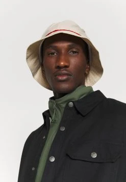 The North Face GLACIER - Sweat polaire Prix De Rêve vêtements randonn&eacute;e male -THE NORTH FACE Shop 9eec79d36b7647a4add3ff5d57ae5706