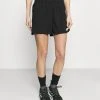 The North Face MOVMYNT SHORT - Short de sport En promotion vêtements élastiquée femme -THE NORTH FACE Shop b1e8700282ed46c1a4680f9d29d99247