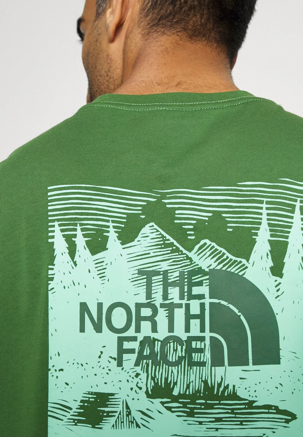 b2df473cbabe411fbb1fa218de918f82.jpg The North Face Marchandise de première qualité REDBOX CELEBRATION TEE - T-shirt imprimé vêtements randonnée urbaine male -THE NORTH FACE Shop b2df473cbabe411fbb1fa218de918f82