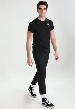 Prix Réduit The North Face REDBOX CELEBRATION TEE - T-shirt imprimé vêtements randonn&eacute;e male -THE NORTH FACE Shop bcaf78adb3a74c68a7c85641418b8baf