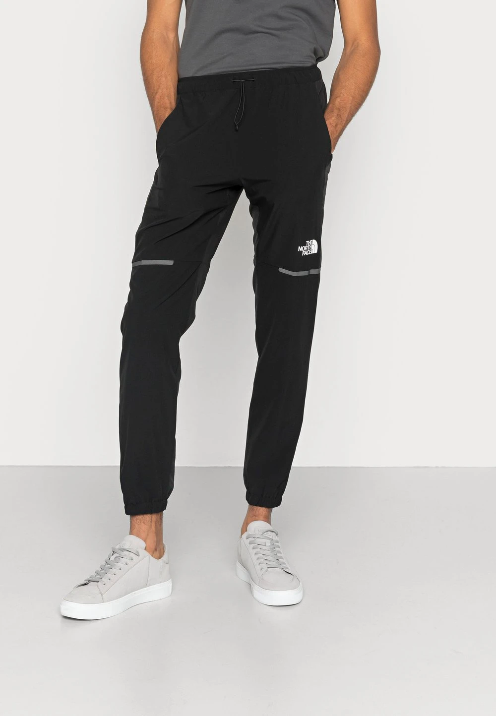 d0b7e390486742a989160eeab1d4b5cb.jpg The North Face Prix Sympa WIND PANT - Pantalon de survêtement pantalons normale male -THE NORTH FACE Shop d0b7e390486742a989160eeab1d4b5cb