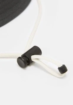 The North Face MOUNTAIN BUCKET HAT UNISEX - Chapeau Un Tarif Préférentiel chapeaux couleur unie 4 The North Face MOUNTAIN BUCKET HAT UNISEX - Chapeau Un Tarif Préférentiel chapeaux couleur unie -THE NORTH FACE Shop d0ec748c66924560b46931fd558b869a