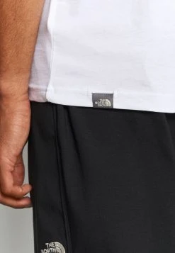 The North Face Faible Prix EASY TEE - T-shirt imprimé vêtements randonnée urbaine homme 6 The North Face Faible Prix EASY TEE - T-shirt imprimé vêtements randonnée urbaine homme -THE NORTH FACE Shop d845437fc99a46c2ac3733c315080aa6