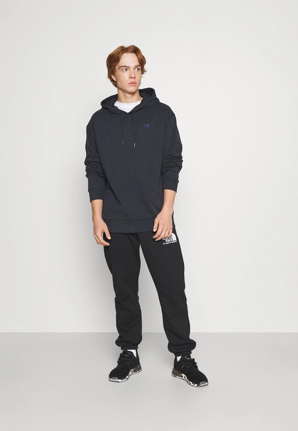de014178a9d54e35888554ea1f82ae23.jpg The North Face Prix d’Amis CITY STANDARD HOODIE - Sweatshirt sweats & hoodies capuche male -THE NORTH FACE Shop de014178a9d54e35888554ea1f82ae23