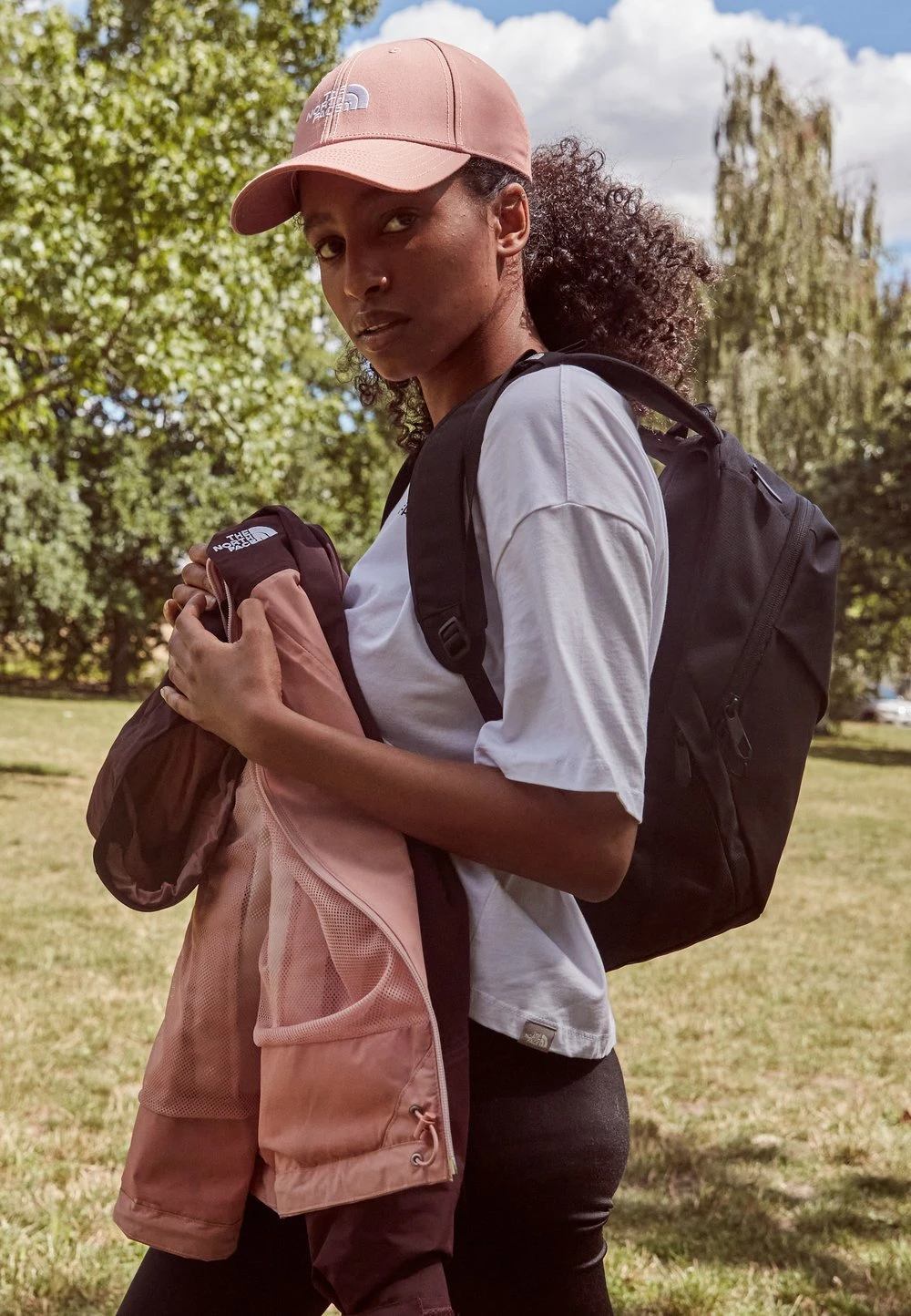 The North Face Prix Malin CROPPED SIMPLE DOME TEE - T-shirt basique vêtements randonnée urbaine female 6 The North Face Prix Malin CROPPED SIMPLE DOME TEE - T-shirt basique vêtements randonnée urbaine female – Image 4