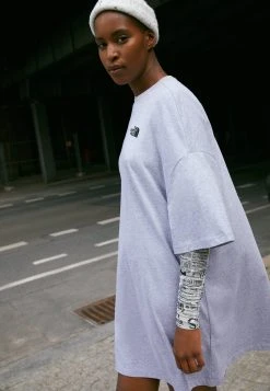 The North Face Prix Raisonnable TEE DRESS - Robe en jersey robes col rond female 4 The North Face Prix Raisonnable TEE DRESS - Robe en jersey robes col rond female -THE NORTH FACE Shop df50b15e84e54dcd9d1f7edf2cd22ae0