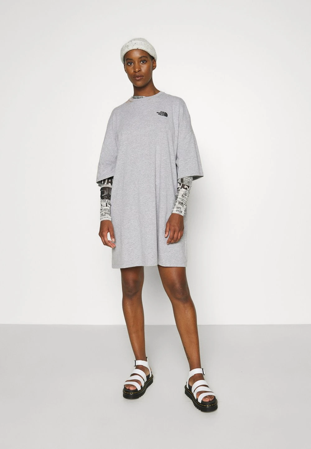 f7d09c41a8a44dc9a1eef77b84f9c41a.jpg The North Face Prix Raisonnable TEE DRESS - Robe en jersey robes col rond female -THE NORTH FACE Shop f7d09c41a8a44dc9a1eef77b84f9c41a