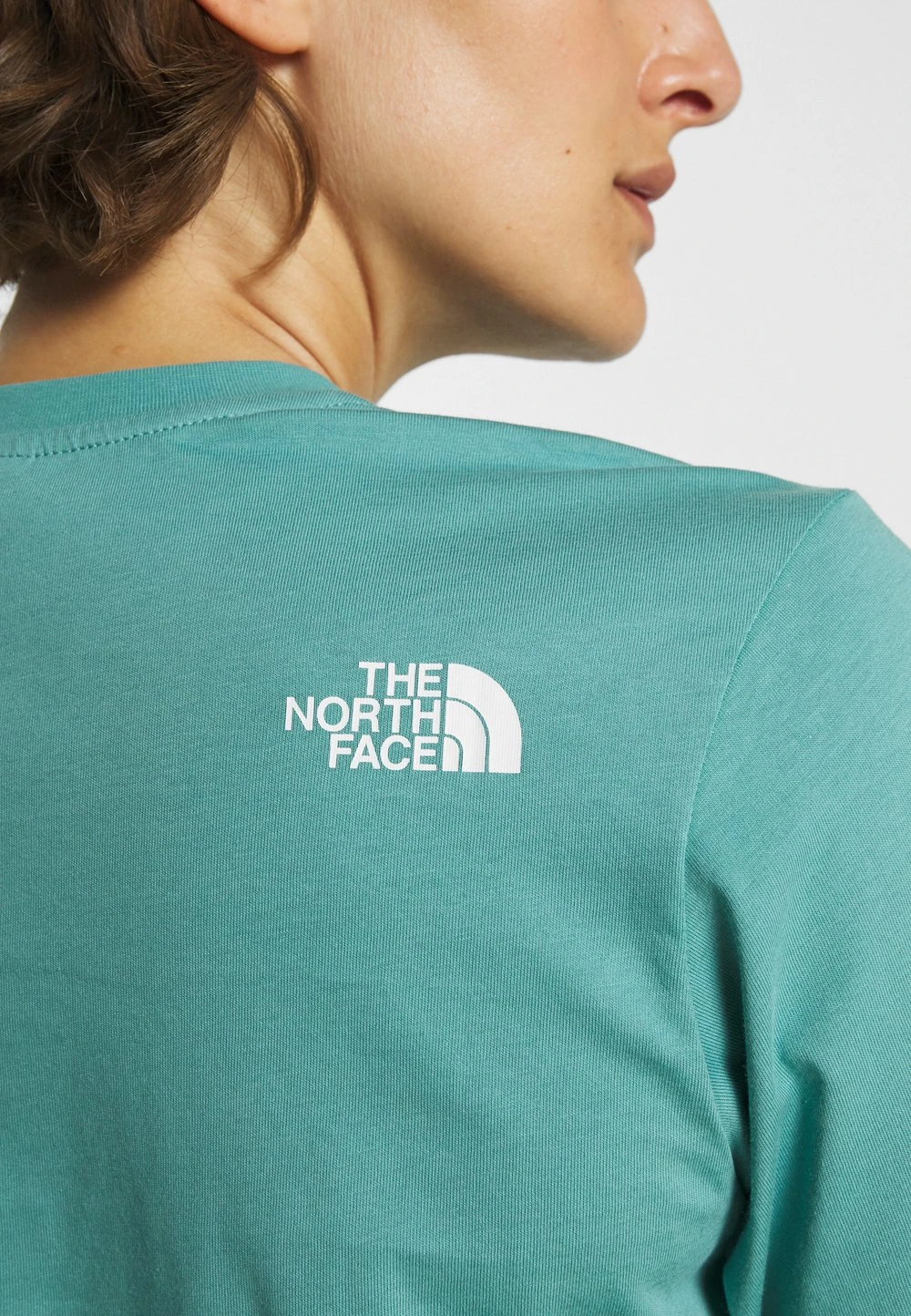 ff8b5d84887b49fb82fc3fdcc70b3664.jpg The North Face qualité absolue SUMMER BOYFRIEND TEE - T-shirt imprimé vêtements randonnée urbaine female -THE NORTH FACE Shop ff8b5d84887b49fb82fc3fdcc70b3664